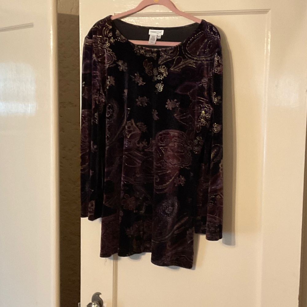 Elegant Purple and Gold Velvet Tunic